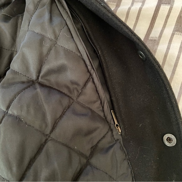 Burke’s Bay Wool and Leather Classic Varsity Jacket. Medium - Picture 5 of 12